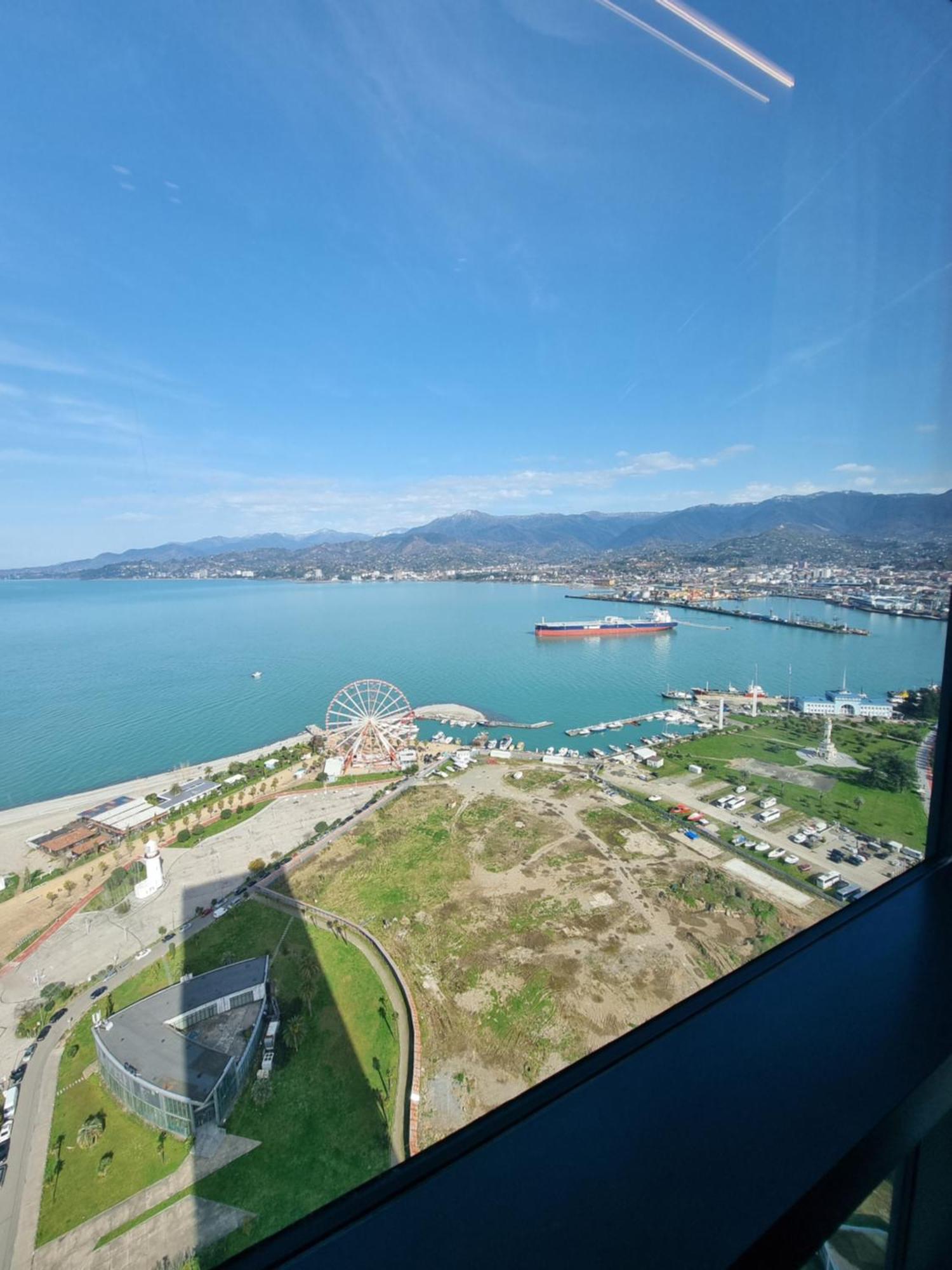 Premium Apartment In Porta Batumi Tower Exterior photo