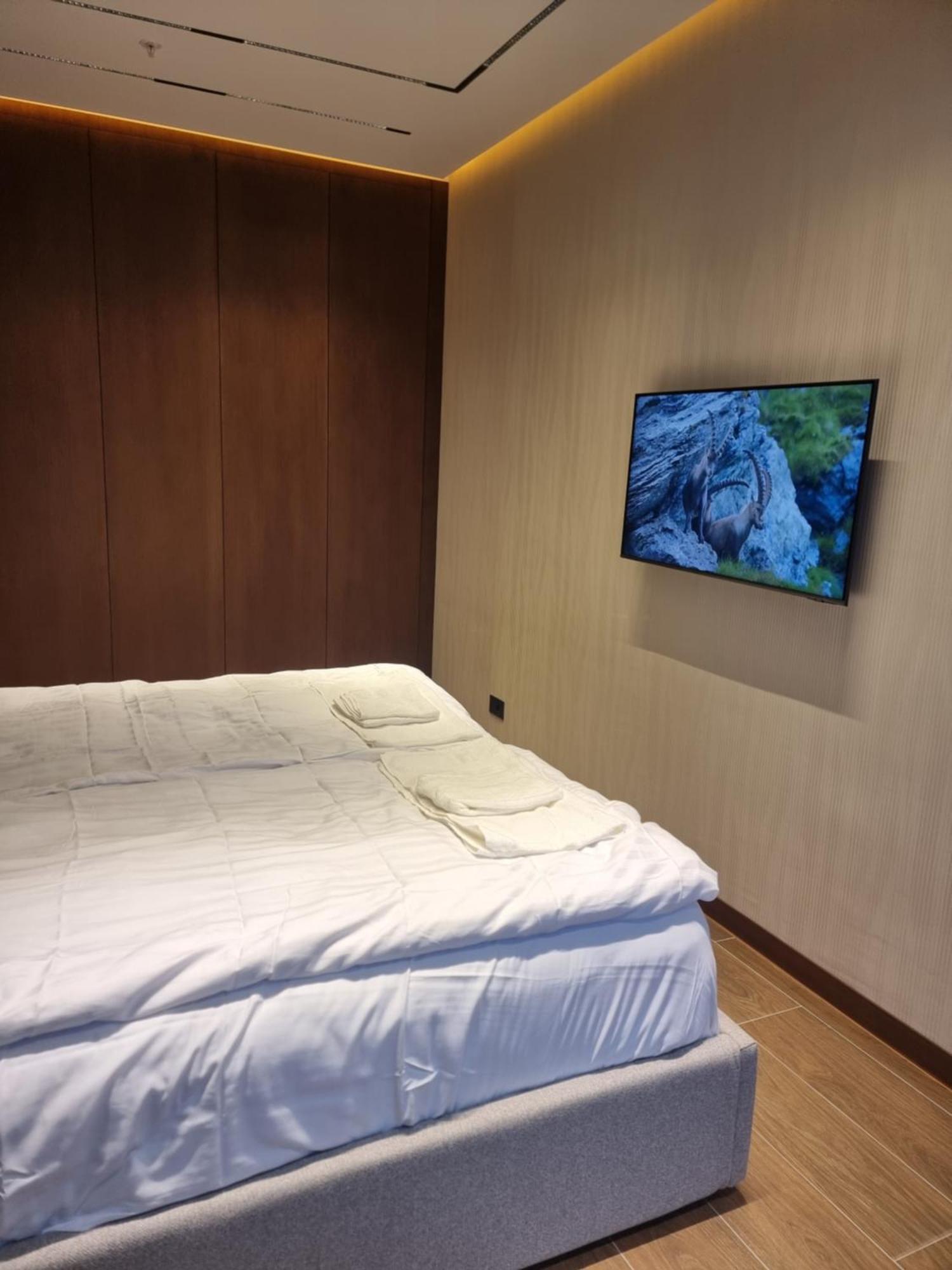 Premium Apartment In Porta Batumi Tower Exterior photo