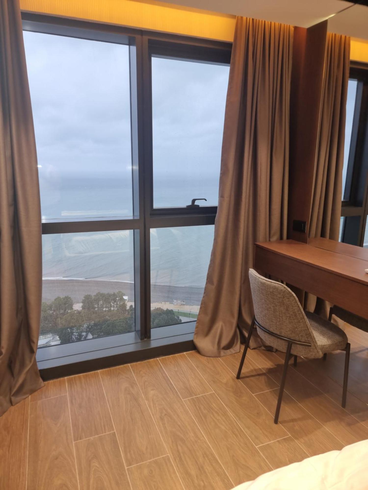 Premium Apartment In Porta Batumi Tower Exterior photo