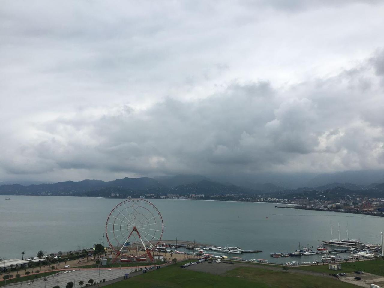 Premium Apartment In Porta Batumi Tower Exterior photo